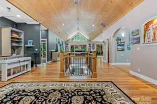 105 Blackberry Ln, Fairview, NC 28730 - Photo 5