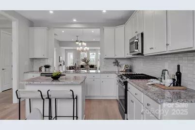 4424 Moxie Way, Charlotte, NC 28215 - Photo 5