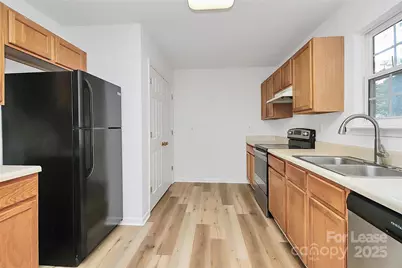 1215 McAllister Drive, Charlotte, NC 28216 - Photo 13