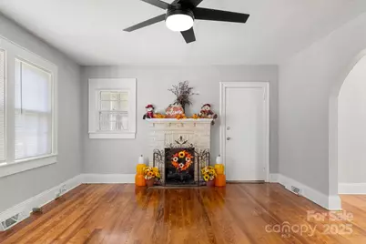 320 S Oakwood Drive, Statesville, NC 28677 - Photo 7