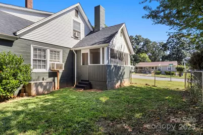 320 S Oakwood Drive, Statesville, NC 28677 - Photo 37
