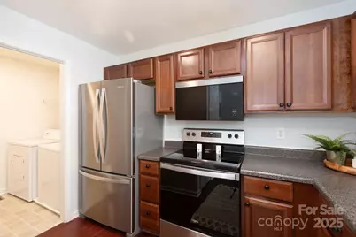 3959 Picasso Court, Charlotte, NC 28205 - Photo 11