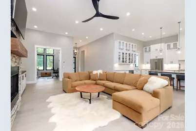 422 Ascension Valley, Horse Shoe, NC 28742 - Photo 9