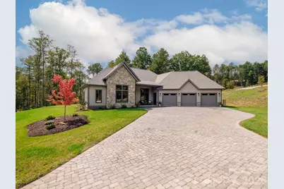 422 Ascension Valley, Horse Shoe, NC 28742 - Photo 3