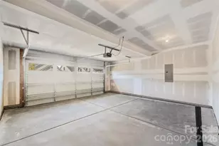 7120 Wayfarer Dr, Charlotte, NC 28269 - Photo 31