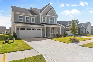 7120 Wayfarer Dr, Charlotte, NC 28269 - Photo 3