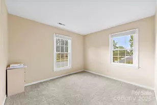 3710 Gardner Park Dr, Gastonia, NC 28054 - Photo 21