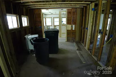 115 N Arlington Avenue #28-33, 65-70, Jonesville, NC 28642 - Photo 17