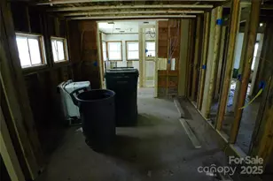 115 N Arlington Ave, Jonesville, NC 28642 - Photo 17