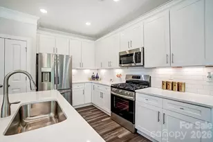 8615 Frank Grier Rd, Charlotte, NC 28215 - Photo 13