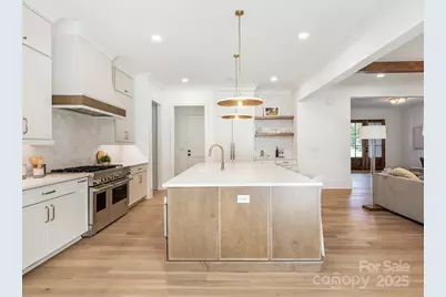 1511 Cavendish Court, Charlotte, NC 28211 - Photo 11