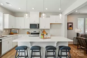 331 Laura Elizabeth Ln, Clover, SC 29710 - Photo 7