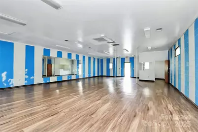 2820 L D Parker Drive, Charlotte, NC 28206 - Photo 17