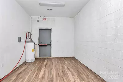 2820 L D Parker Drive, Charlotte, NC 28206 - Photo 25