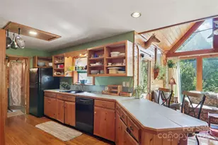 139 Forest Hills Rd, Bryson City, NC 28713 - Photo 3