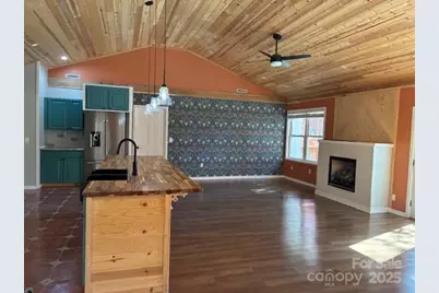 28 Wake Street, Waynesville, NC 28786 - Photo 3