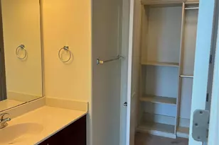 4620 Piedmont Row Dr, Charlotte, NC 28210 - Photo 9