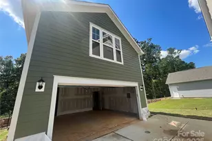 4044 Grommet Ct, Matthews, NC 28105 - Photo 9