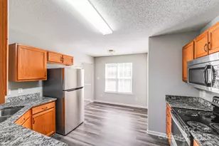 836 Almora Dr, Charlotte, NC 28216 - Photo 13