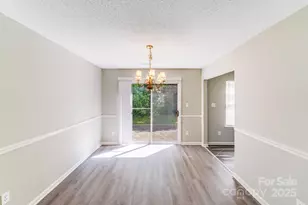 836 Almora Dr, Charlotte, NC 28216 - Photo 5