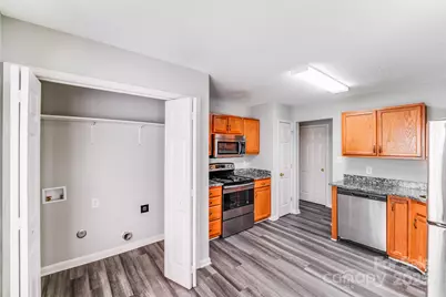 836 Almora Drive, Charlotte, NC 28216 - Photo 11