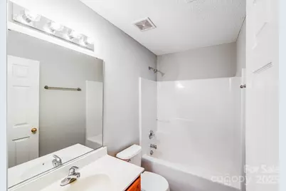 836 Almora Drive, Charlotte, NC 28216 - Photo 15