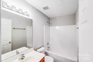 836 Almora Dr, Charlotte, NC 28216 - Photo 15