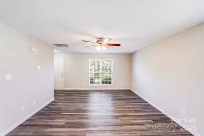 836 Almora Drive, Charlotte, NC 28216 - Photo 9