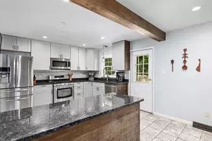 22 Waters Rd, Asheville, NC 28805 - Photo 9