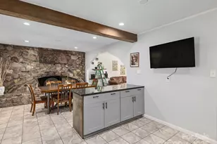 22 Waters Rd, Asheville, NC 28805 - Photo 11