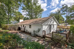 22 Waters Rd, Asheville, NC 28805 - Photo 3