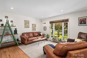 22 Waters Rd, Asheville, NC 28805 - Photo 5