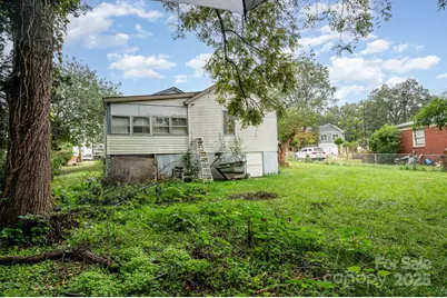 2428 Booker Avenue, Charlotte, NC 28216 - Photo 3