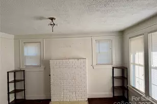 606 Campus St, Charlotte, NC 28216 - Photo 3