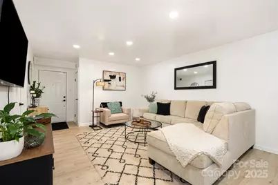 1635 Merry Oaks Road, Charlotte, NC 28205 - Photo 5