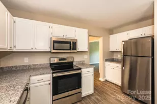 6200 Oak Glen Ln, Charlotte, NC 28277 - Photo 7