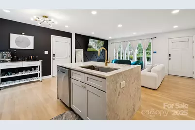 1530 Barberry Court, Charlotte, NC 28211 - Photo 9