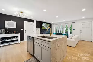 1530 Barberry Ct, Charlotte, NC 28211 - Photo 9