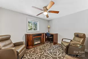 425 Lyndhurst Dr, Hendersonville, NC 28791 - Photo 19