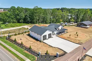 109 Winners Cir, Mooresville, NC 28117 - Photo 39