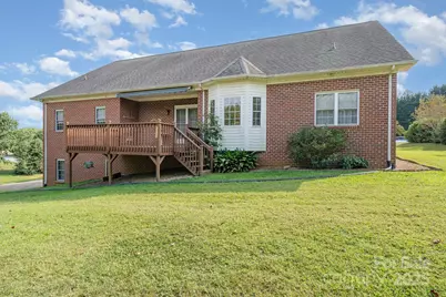 640 40th Avenue Lane NW, Hickory, NC 28601 - Photo 31