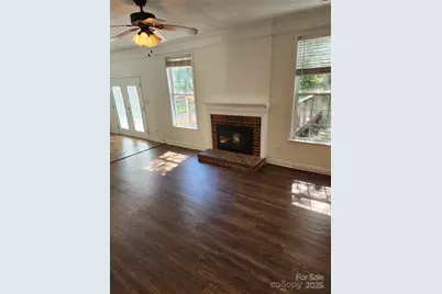 11412 Leigh Glen Circle, Charlotte, NC 28269 - Photo 9