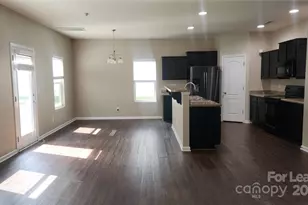 6234 Sydney Mae Ln, Charlotte, NC 28262 - Photo 9