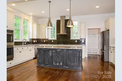 633 Ideal Way, Charlotte, NC 28203 - Photo 15