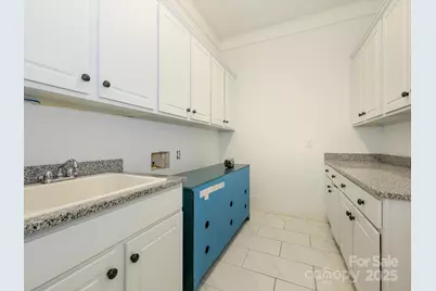 633 Ideal Way, Charlotte, NC 28203 - Photo 21