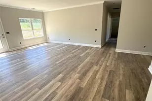 426 E 10th St, Oakboro, NC 28129 - Photo 5