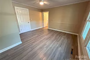 504 Locust St, Kannapolis, NC 28081 - Photo 25