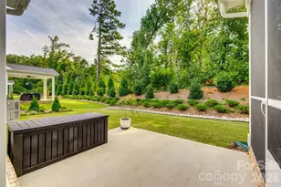 466 Hickory Vw Dr, Rock Hill, SC 29732 - Photo 15