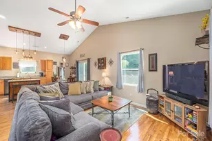 26 Azalea Dr, Clyde, NC 28721 - Photo 9