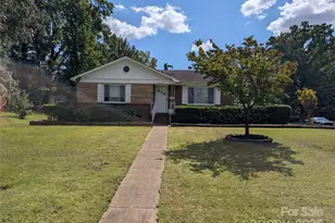 2855 Fordwood Dr, Charlotte, NC 28208 - Photo 1